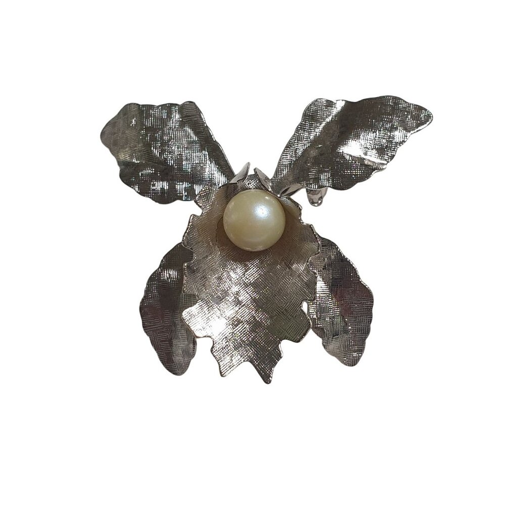 Silver Tone Floral Iris Leaf Brooch Pin Faux Pearl Center Vintage Jewelry Mom Gi